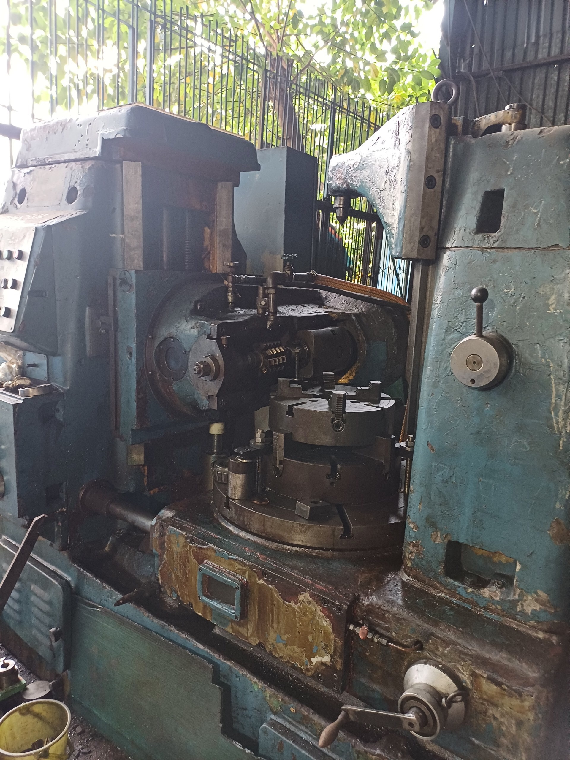 gear rolling machine.JPG